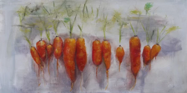 Reihe von orangefarbenen Möhren mit Grün auf hellem Hintergrund, leicht verwischt gemalt.